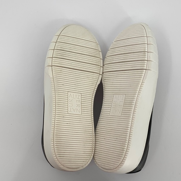 Naturalizer Daphne platform loafer shoe black pebbled leather slip-on chain 10 - Picture 6 of 7